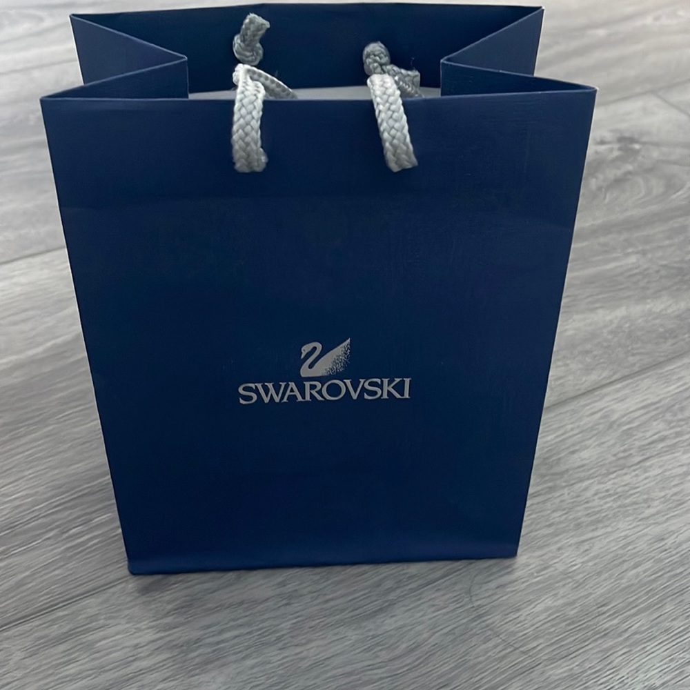 Swarovski paper bag size 7,5”x6”x4”